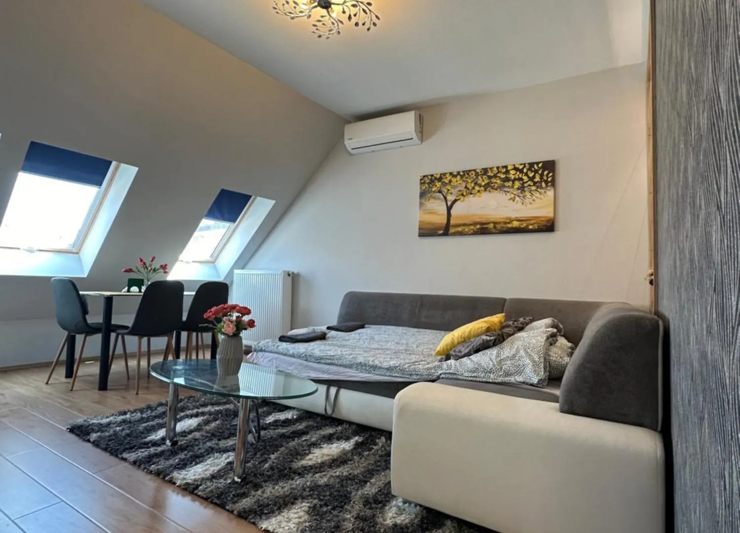 Central Grey Loft Budapest Apartment